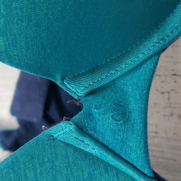 Victoria's Secret mermaid teal green blue padded perfect coverage bra 32C - Picture 3 of 8